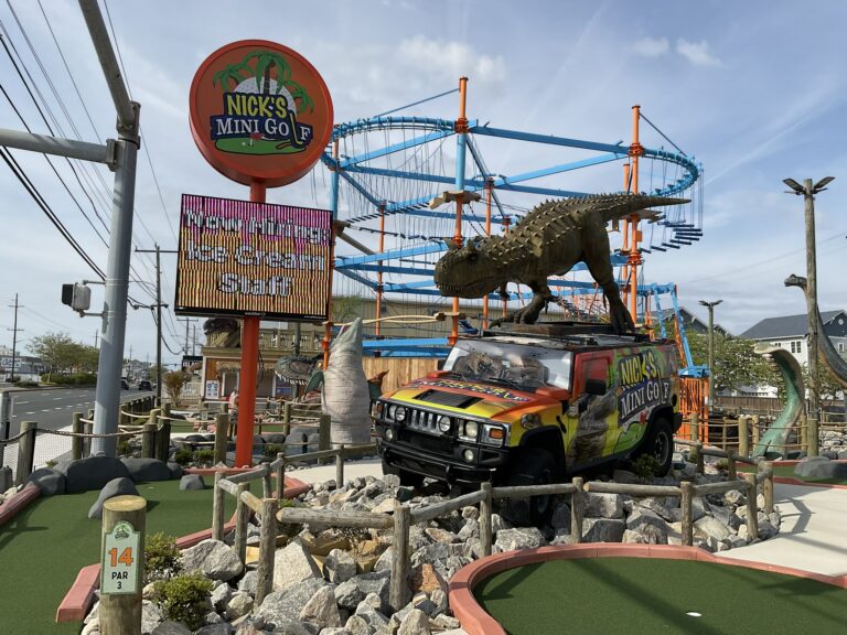 Nick’s Dino Golf